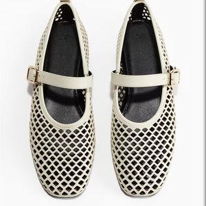 New! H&M performance Mary Jane  ballerina f Stylish Cream Women's flats